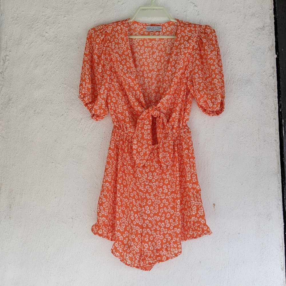Urban outfitters orange sheer romper size XSShort sleevesPerfect for hot summ
